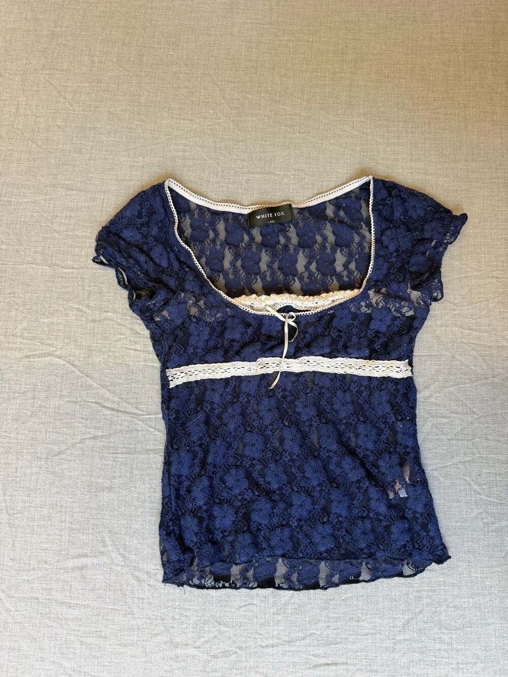 White Fox Lace Short Sleeve Bow Top Size XS